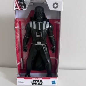 Star Wars Darth Vader 9.5 inch Action Figure with Lightsaber Brand New